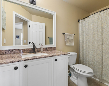 2314 Hudson Circle - Photo Thumbnail 5