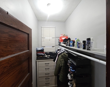 2532 S Albany Avenue - Photo Thumbnail 8