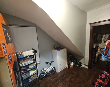 2532 S Albany Avenue - Photo Thumbnail 4