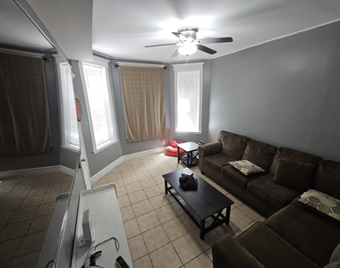 2532 S Albany Avenue - Photo Thumbnail 1