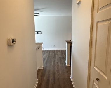 2220 Aurora Drive - Photo Thumbnail 5