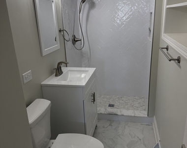 8908 Ozark Avenue - Photo Thumbnail 3