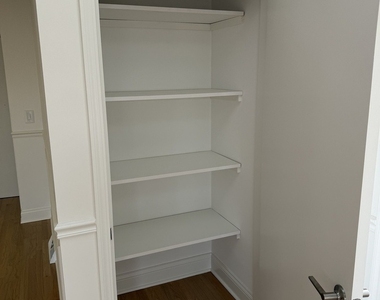 8908 Ozark Avenue - Photo Thumbnail 14