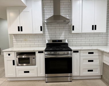 4730 W Grace Street - Photo Thumbnail 4