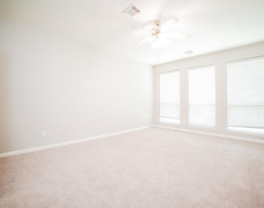 11727 Newlands Court - Photo Thumbnail 11
