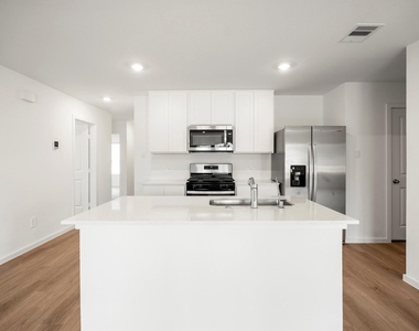 12011 Curlin Drive - Photo Thumbnail 8
