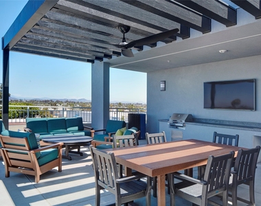 5255 Mount Etna Drive - Photo Thumbnail 9