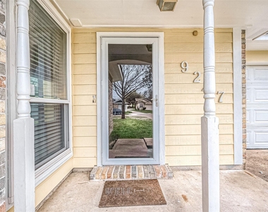9247 Autumnsong Drive - Photo Thumbnail 2