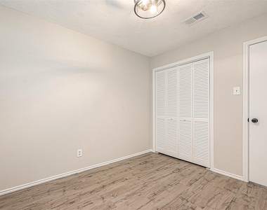 9247 Autumnsong Drive - Photo Thumbnail 29