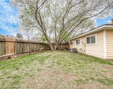 9247 Autumnsong Drive - Photo Thumbnail 43
