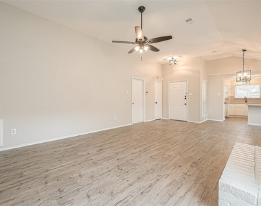 9247 Autumnsong Drive - Photo Thumbnail 11