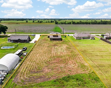 7703 Lehman Road - Photo Thumbnail 2