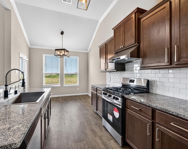 7703 Lehman Road - Photo Thumbnail 7