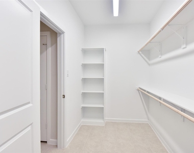 7826 Kenora Way - Photo Thumbnail 21