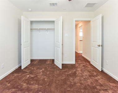 7826 Kenora Way - Photo Thumbnail 33