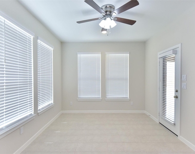 7826 Kenora Way - Photo Thumbnail 15