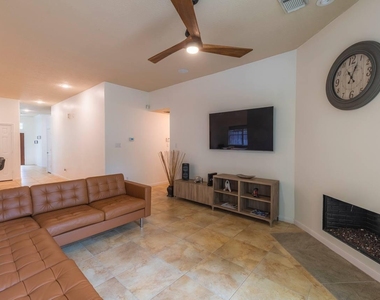 6 Avenswood Place - Photo Thumbnail 7