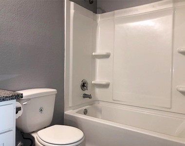 217 Cherry Tree - Photo Thumbnail 12