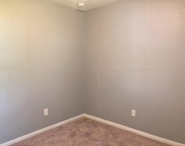 217 Cherry Tree - Photo Thumbnail 15