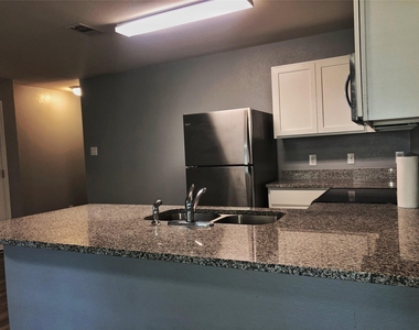 217 Cherry Tree - Photo Thumbnail 9