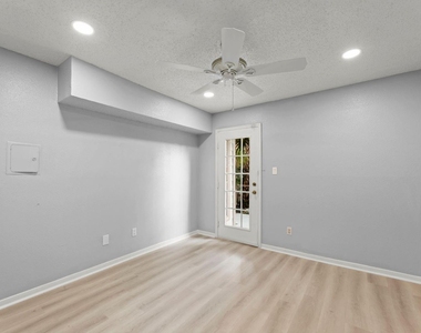 2121 Hepburn Street - Photo Thumbnail 20