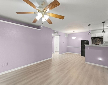 2121 Hepburn Street - Photo Thumbnail 10
