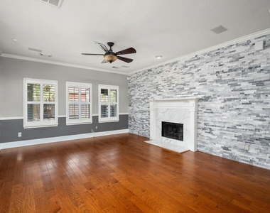 22911 Kimberwicke Court - Photo Thumbnail 8
