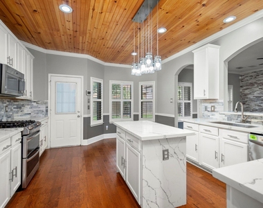 22911 Kimberwicke Court - Photo Thumbnail 12