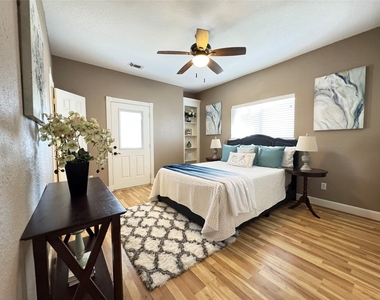 438 Jeanie Lynne Circle - Photo Thumbnail 15
