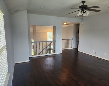 16935 Jelly Park Stone Drive - Photo Thumbnail 12