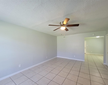 12330 Ormandy Street - Photo Thumbnail 11