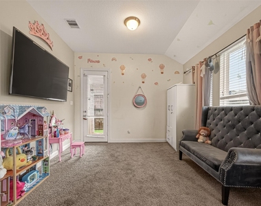 2209 Hidden Meadow Lane - Photo Thumbnail 26