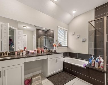 2209 Hidden Meadow Lane - Photo Thumbnail 30