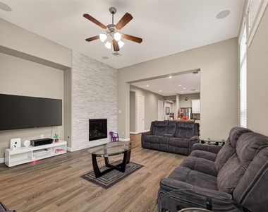 2209 Hidden Meadow Lane - Photo Thumbnail 8