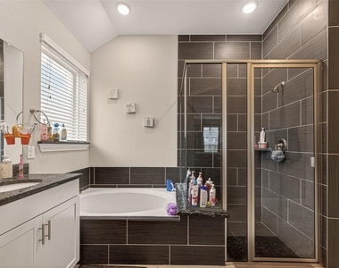 2209 Hidden Meadow Lane - Photo Thumbnail 29