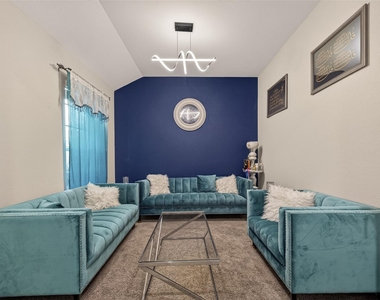 2209 Hidden Meadow Lane - Photo Thumbnail 5