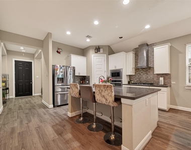 2209 Hidden Meadow Lane - Photo Thumbnail 13