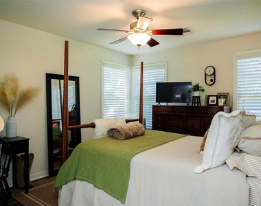 1601 S Chappell Hill Street - Photo Thumbnail 17