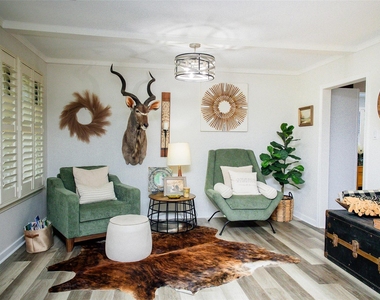 1601 S Chappell Hill Street - Photo Thumbnail 5