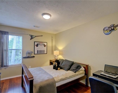174 Spindle Tree Circle - Photo Thumbnail 7