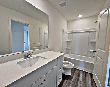 8431 Vacek Crossing Way - Photo Thumbnail 41