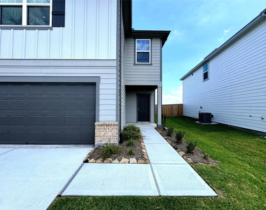 8431 Vacek Crossing Way - Photo Thumbnail 5
