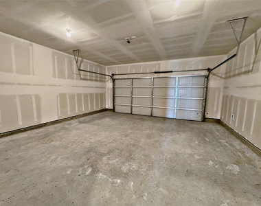 8431 Vacek Crossing Way - Photo Thumbnail 42