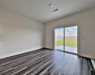 8431 Vacek Crossing Way - Photo Thumbnail 18