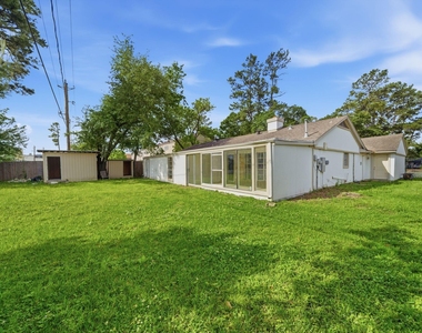 7410 Antoine Drive - Photo Thumbnail 9