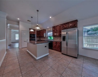 13803 Sherburn Manor Drive - Photo Thumbnail 8