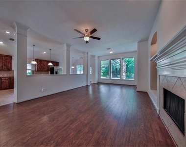 13803 Sherburn Manor Drive - Photo Thumbnail 7