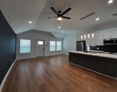 4530 Mayflower Street - Photo Thumbnail 1