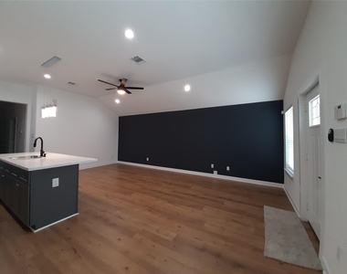 4530 Mayflower Street - Photo Thumbnail 4