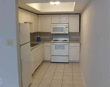 2135 Virginia Avenue - Photo Thumbnail 4